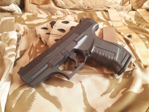 Пістолет іграшковий Walther P99 на пластикових кульках 6мм.
