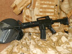 Іграшковий Карабін М4А4 на пластикових кульках із лазерним прицілом
