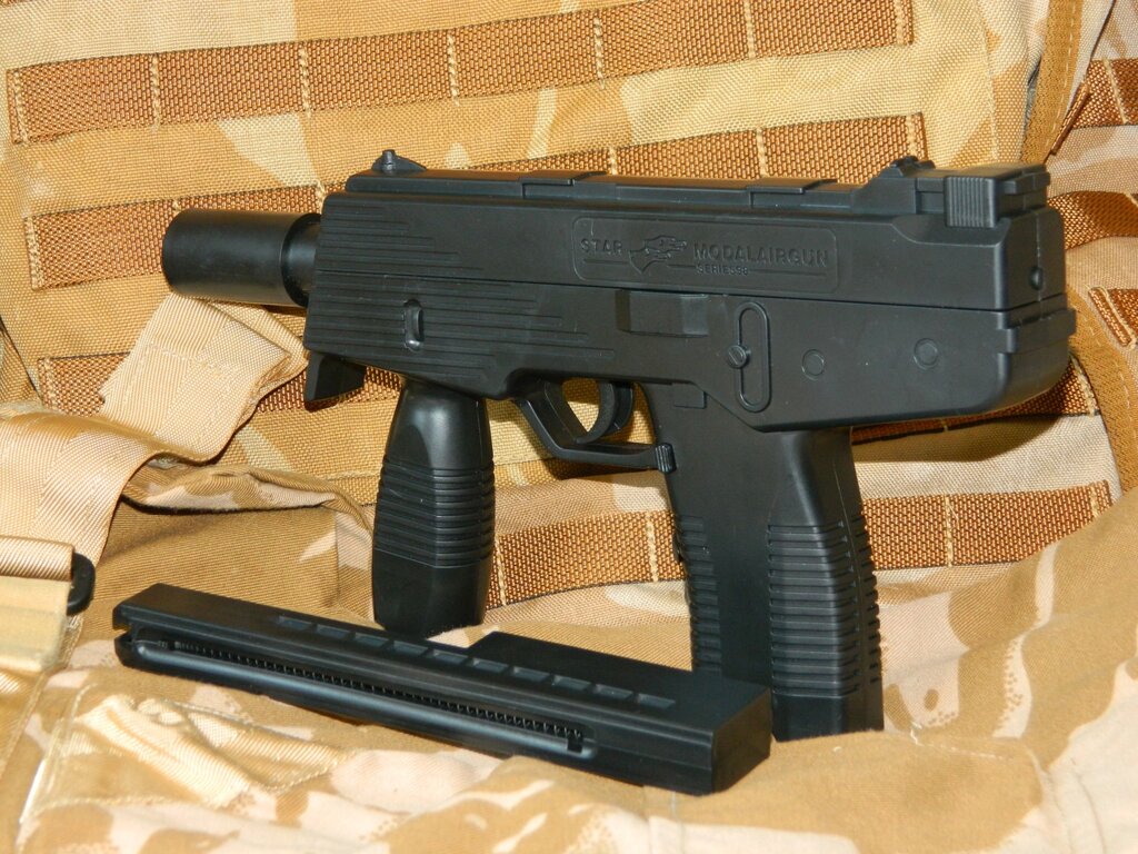 Пістолет-Кулемет іграшковий Steyr TMP на пластикових кульках з штурмовим магазином від компанії Магазин "Голіаф" - фото 1