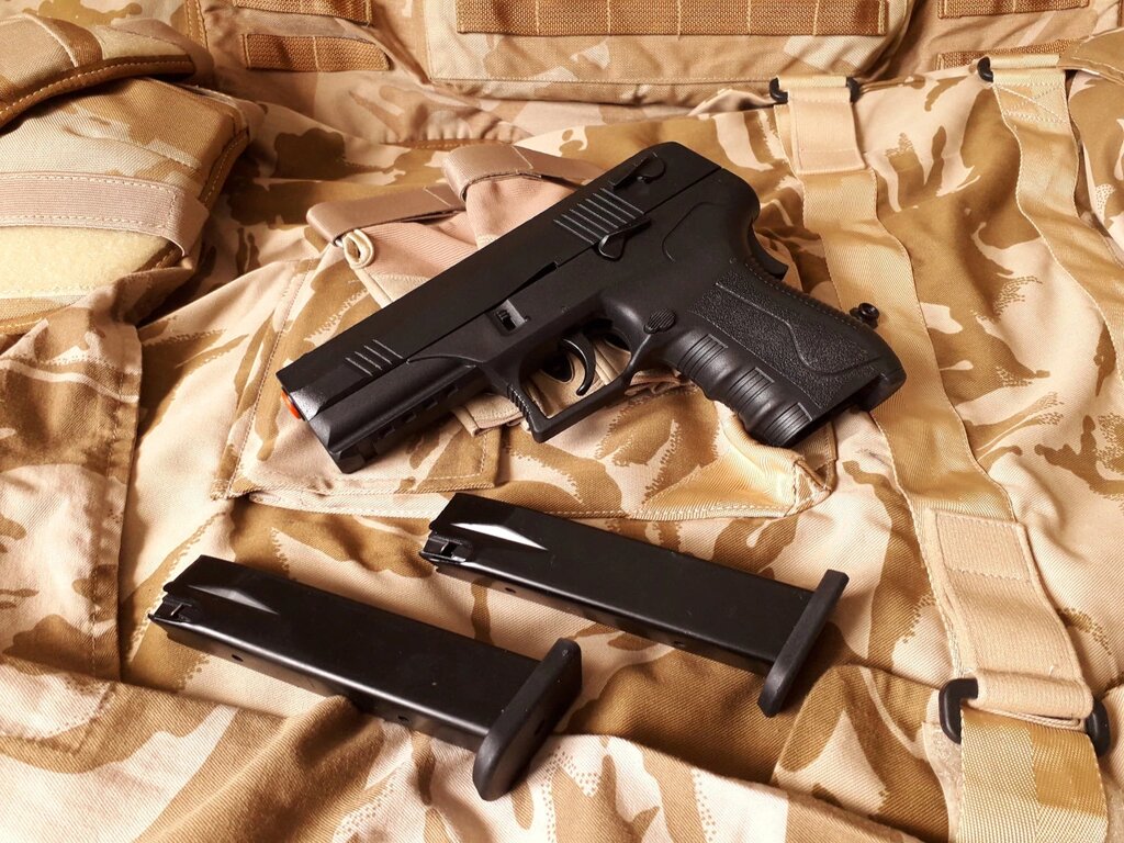 Пістолет сигнальний, стартовий (шумовий) пістолет SUR STRM + 2 магазини від компанії Магазин "Голіаф" - фото 1