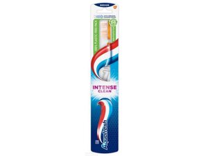 Зубна щітка Intense Clean Medium середня ТМ AQUAFRESH