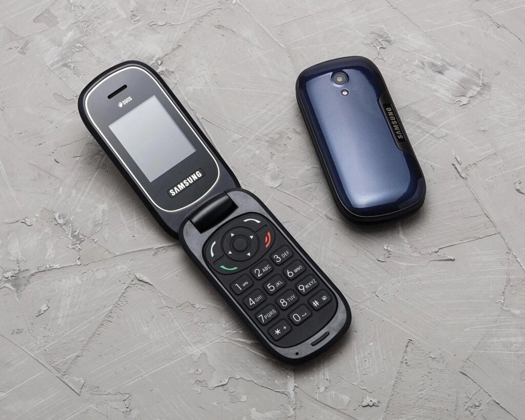 Мобільний телефон Flip Cold Samsung F660 на 2 Sim Blue від компанії Магазин "Astoria-gold" - фото 1