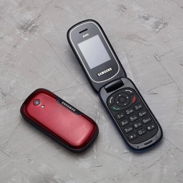 Мобільний телефон Flip Cold Samsung F660 на 2 Sim Red від компанії Магазин "Astoria-gold" - фото 1