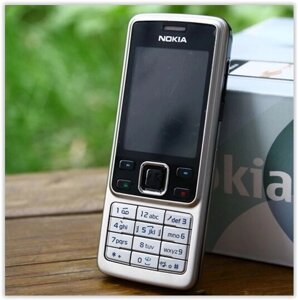Мобільний телефон Nokia 6300 сріблястий