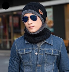 Чоловіча зимова в'язана шапка з хутром + шарф чорна