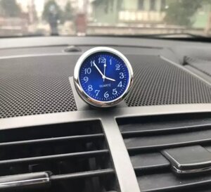 Автомобільний годинник