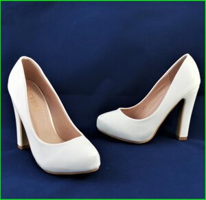 Жіночі Білі Туфлі на Каблуку Лакові Модельні (розміри: 36,37,38,39,40) — 702