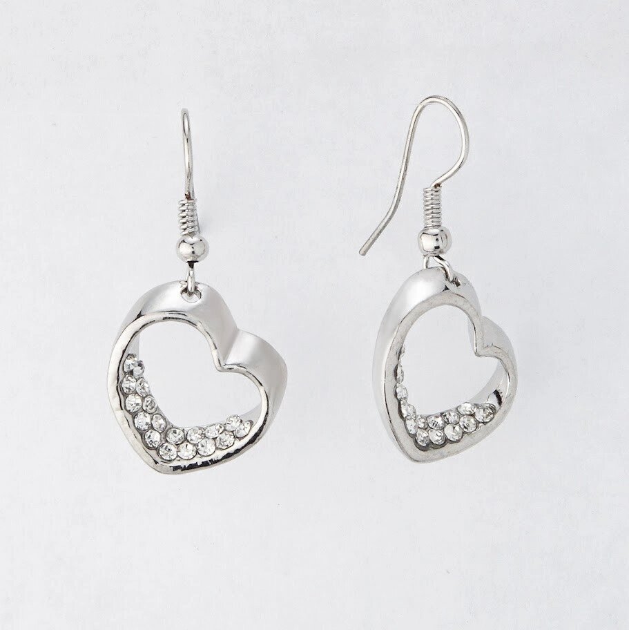 Сережки Collection "Серце" колір срібло від компанії Магазин "Astoria-gold" - фото 1
