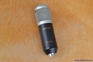 Студійний конденсаторний мікрофон c металевим павуком BM800 - чорний, білий сітка