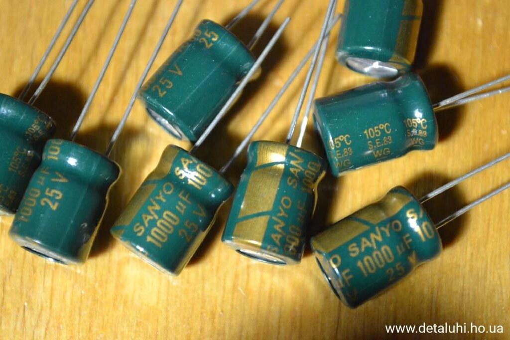 Електролітичні конденсатори 1000 мк. Ф x 25 В - 13x10 мм 105 ° C Sanyo - вибрати