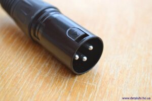 XLR роз'єм повністю чорний, тато 3-pin