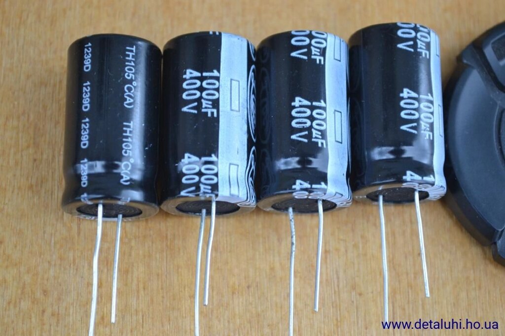 Електролітичні конденсатори 100 МКФ x 400 В - 30x18 мм 105 ° C - гарантія