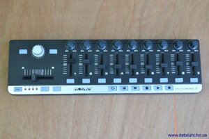 MIDI контролер Worlde