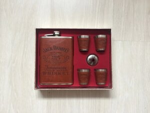 Подарунковий набір фляга зі чарками Jack Daniels brown