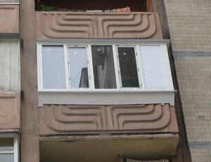 Балкон Рехау в Киеве купить. Лоджия Rehau Euro 70