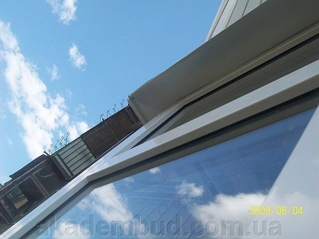 Остекление балконов в Киеве від компанії Інтернет-магазин металопластикових вікон - фото 1