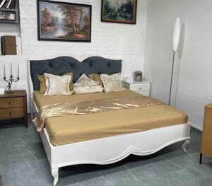 Дерев'яне ліжко на ніжках Букет у стилі прованс з високою спинкою