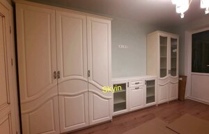 Стінка з шафою Ліра у вітальню