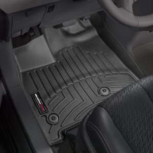Килимки в салон Toyota Sienna III 2013 - 2020 з 2010 - чорні WeatherTech - передній ряд