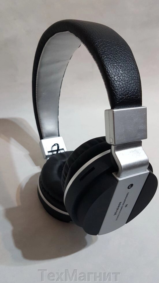 Бездротові навушники Bluetooth стерео гарнітура 68 FM радіо / MP3 Чорний від компанії ТехМагніт - фото 1