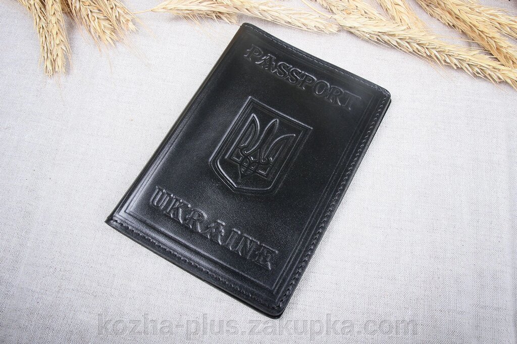Шкіряна обкладинка на паспорт Імідж чорна 05-001 від компанії ФОП Шевченко - фото 1