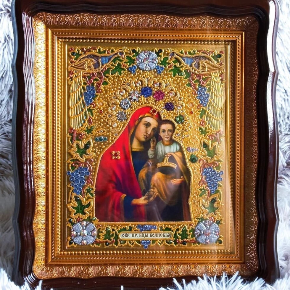 Боянська ікона Божої матері з розписом і стразами 27,7*31,7 см від компанії Церковна крамниця "Покрова" - церковне начиння - фото 1