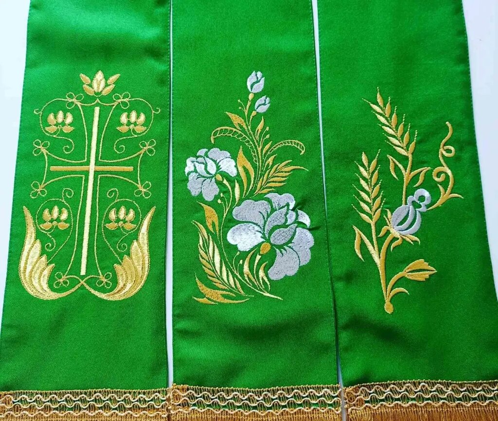 Церковна закладка для святого Євангелія з габардину (зелена тканина) від компанії Церковна крамниця "Покрова" - церковне начиння - фото 1