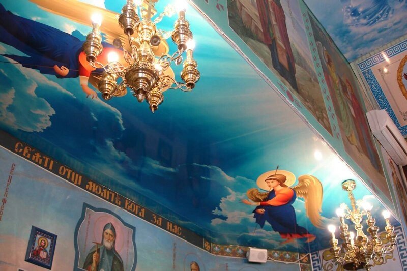 Елементи натяжної стелі в храмі від компанії Церковна крамниця "Покрова" - церковне начиння - фото 1