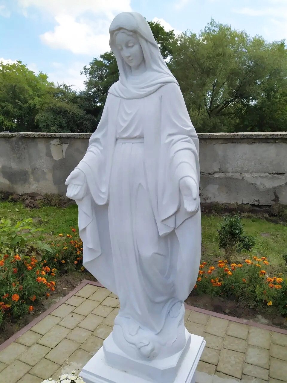 Фігура Божої Матері "Покрова" для каплиці, висота 120 см від компанії Церковна крамниця "Покрова" - церковне начиння - фото 1