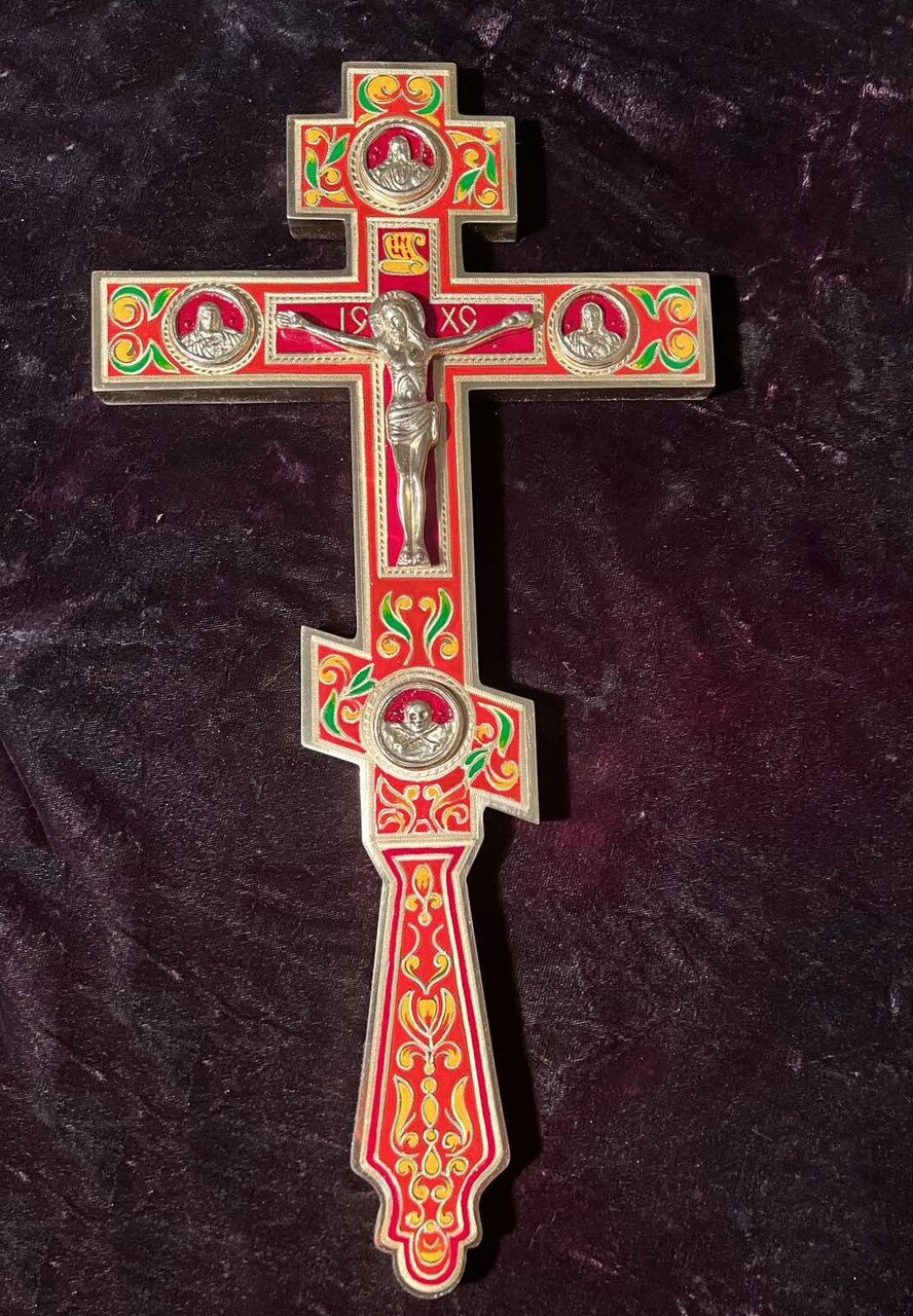 Хрест прямий розписний з литими накладками від компанії Церковна крамниця "Покрова" - церковне начиння - фото 1