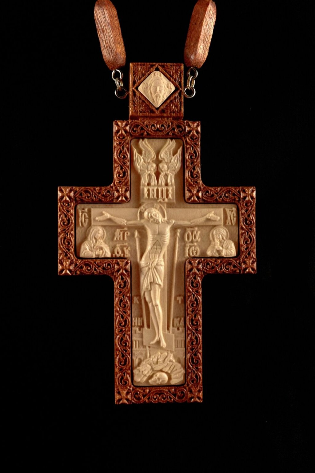 Хрест різьблений для батюшки, червоне дерево + груша від компанії Церковна крамниця "Покрова" - церковне начиння - фото 1