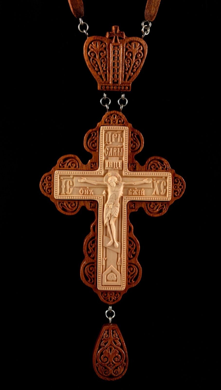 Хрест різьбленій для священика, червоне дерево від компанії Церковна крамниця "Покрова" - церковне начиння - фото 1