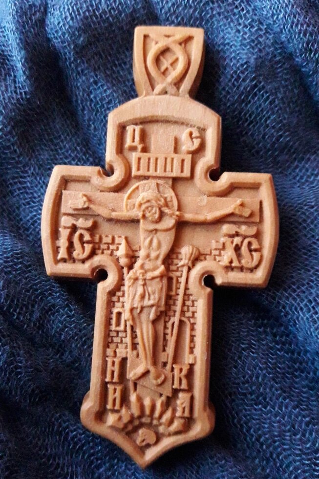 Християнський хрест Натільний з різьбленої груші # 119 від компанії Церковна крамниця "Покрова" - церковне начиння - фото 1