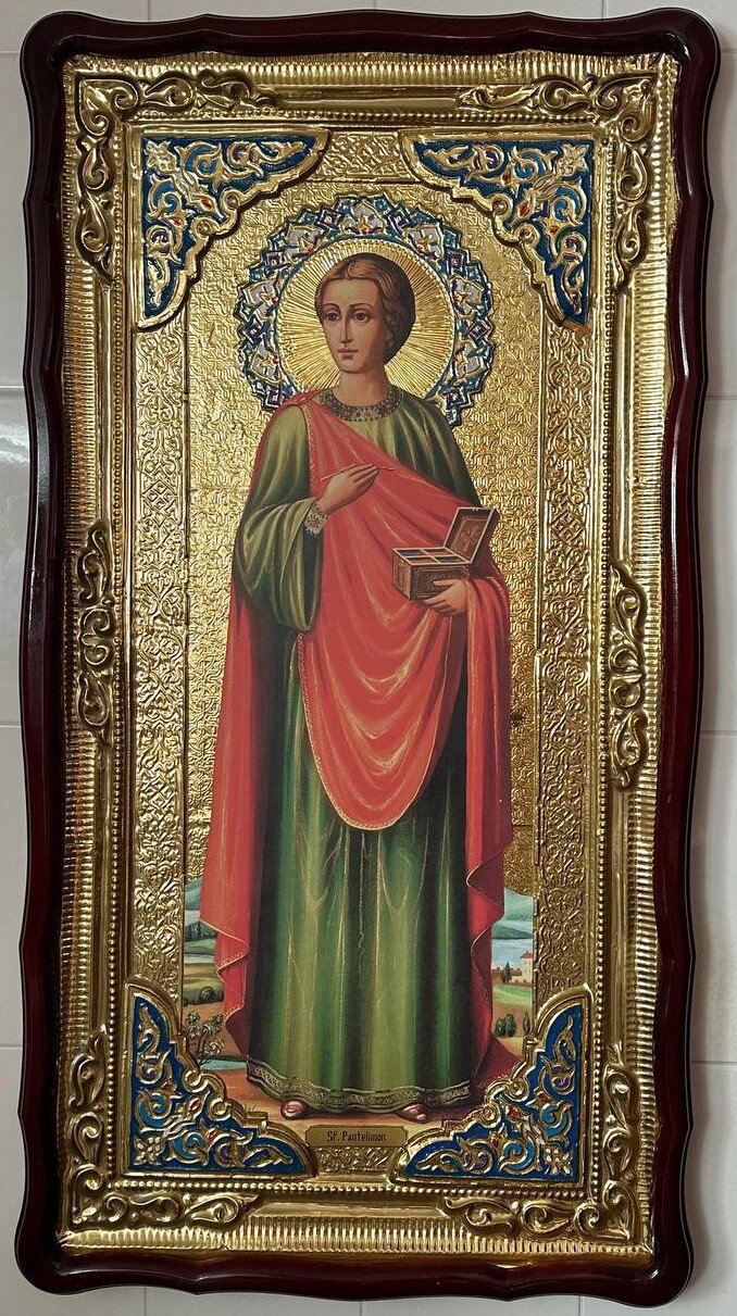 Ікона Пантелеймона цілителя з емалевими вставками 112*60см від компанії Церковна крамниця "Покрова" - церковне начиння - фото 1