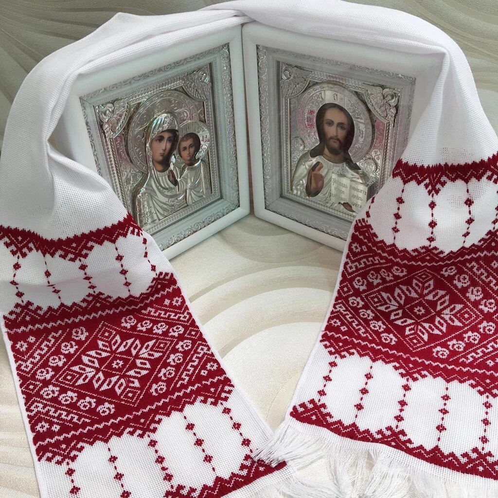 Ікони для весілля з вишитими рушниками 20х23см від компанії Церковна крамниця "Покрова" - церковне начиння - фото 1