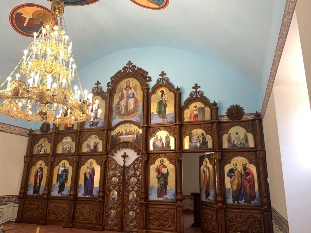 Іконостас з тонування під темний лак (Одеська область) від компанії Церковна крамниця "Покрова" - церковне начиння - фото 1