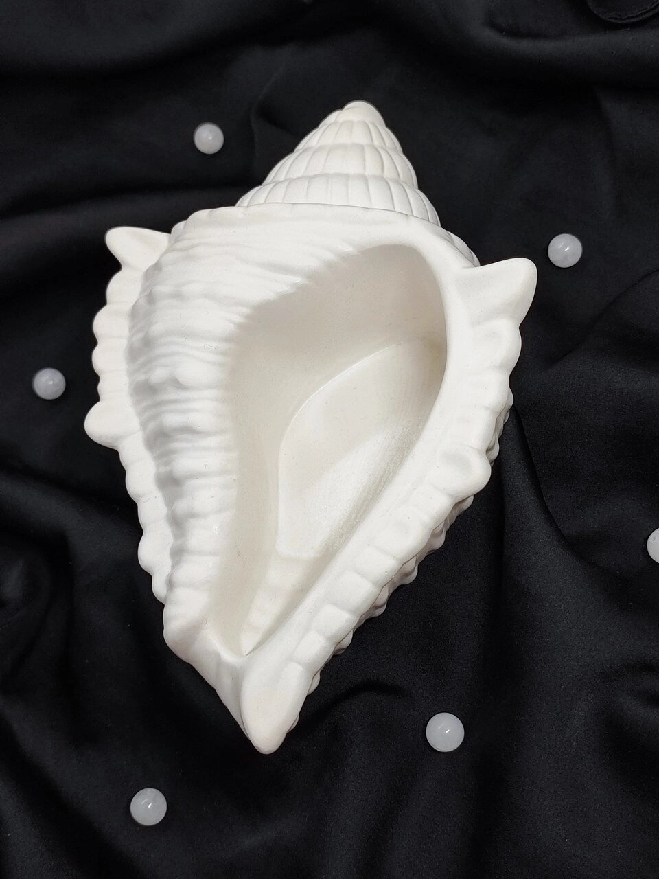 Кашпо мушля із гіпса біла декоративна від компанії Церковна крамниця "Покрова" - церковне начиння - фото 1