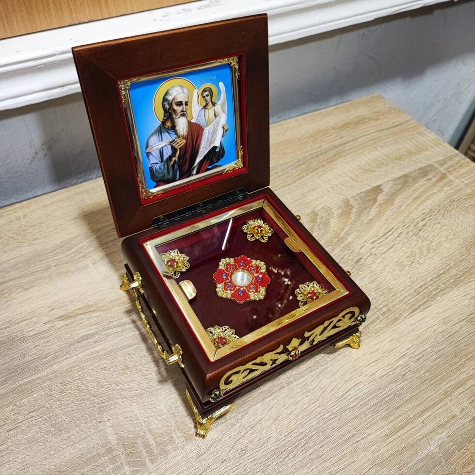 Ковчег для церкви із дерева з декором латуні на 1 мощовик з іконою від компанії Церковна крамниця "Покрова" - церковне начиння - фото 1
