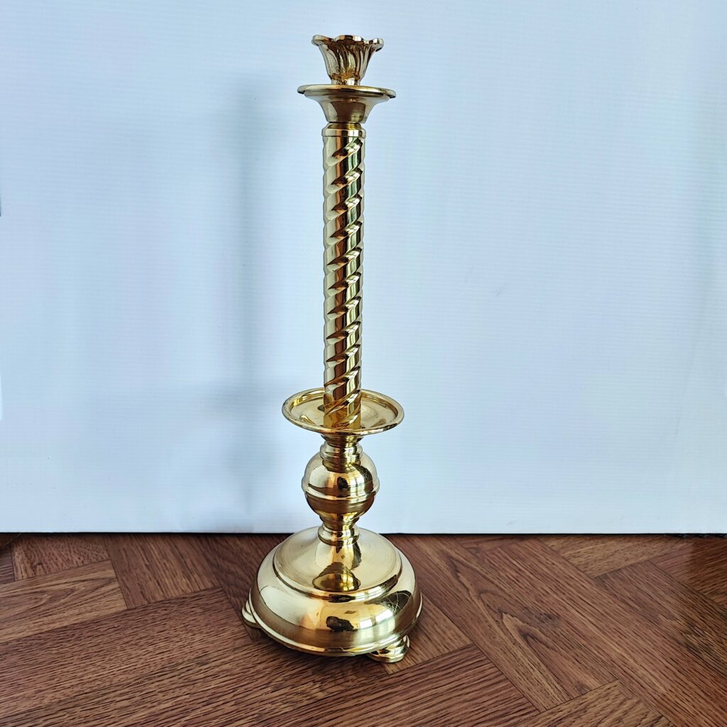Напрестольний латунний свічник висотою 40см. від компанії Церковна крамниця "Покрова" - церковне начиння - фото 1