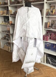 Біле облачення для священнослужителя (з парчі) 145 см