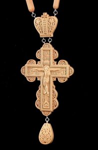 Хрест нагородний різьблений 100х65мм з груші