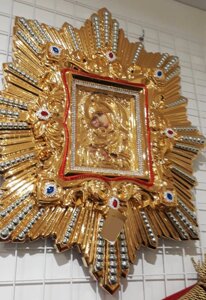 Ікона спускна Пресвятої Богородиці з позолотою велика 65х55см в Волинській області от компании Церковна крамниця "Покрова" - церковне начиння