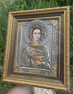 Ікона Святого Пантелеймона Цілителя з посрібленням и золоченням ризи