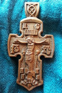 Християнський хрест Натільний з різьбленої груші # 118