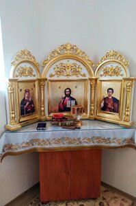 Кіот-триптих церковний з різьбою и золоченням фольгою