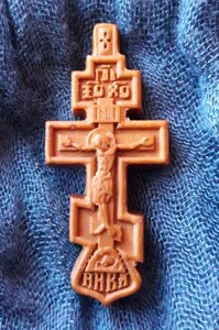 Християнський хрест Натільний з різьбленої груші # 127