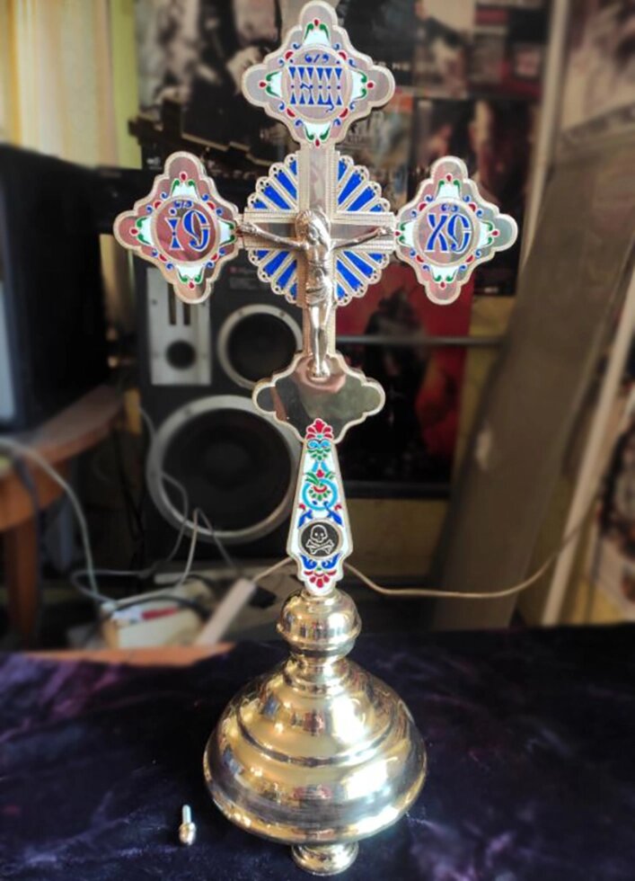 Пропонуємо хрести для священиків напрестольні малі на підставці від компанії Церковна крамниця "Покрова" - церковне начиння - фото 1
