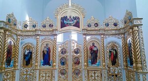 Різьбленій іконостас Із позолотою встановлен в Одесі