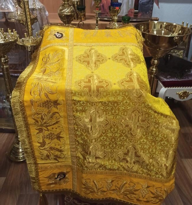 Скатертина жовта з вишивкою 105 * 70см від компанії Церковна крамниця "Покрова" - церковне начиння - фото 1