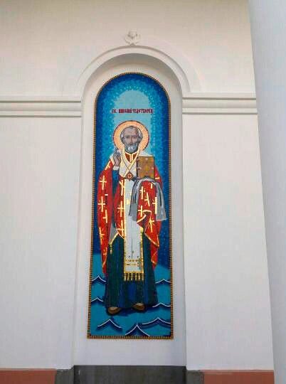 Велика ікона Миколая Чудотворця на фасаді від компанії Церковна крамниця "Покрова" - церковне начиння - фото 1